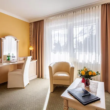 Sport- Und Vitalhotel Seppl 호텔 4*