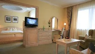 Sport- Und Vitalhotel Seppl Sankt Leonhard im Pitztal